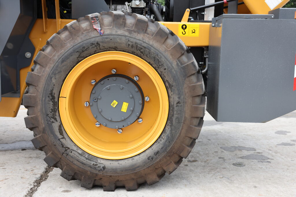 Погрузчики Фронтальный погрузчик 2,0 т Lonking CDM936N-AGRI в Кирове Погрузчики Фронтальный погрузчик 2,0 т Lonking CDM936N-AGRI в Кирове
